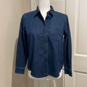 Banana Republic Tailored Jean Blouse. Petite Small. Like New.